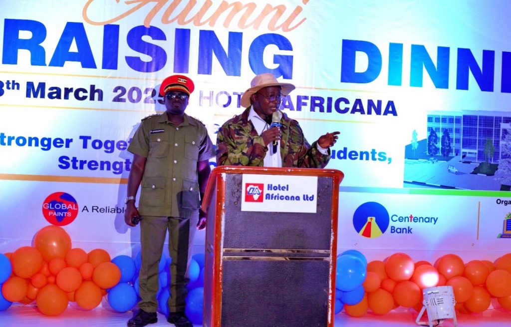 Tr. Mpamire’s opening special Performance during the alumni fundraising dinner at Hotel Africana.