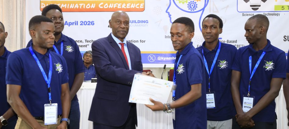 VC congratulates the 1st runners-up for the 5th edition of STEAM Festival