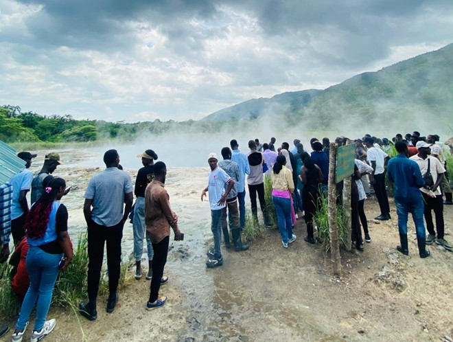 BEYOND THE CLASSROOM - Kyambogo University Students Embark on a Transformative Scientific Expedition Across Western Uganda